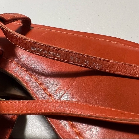 Tory Burch Ali Leather Sandals - Picture 10 of 13